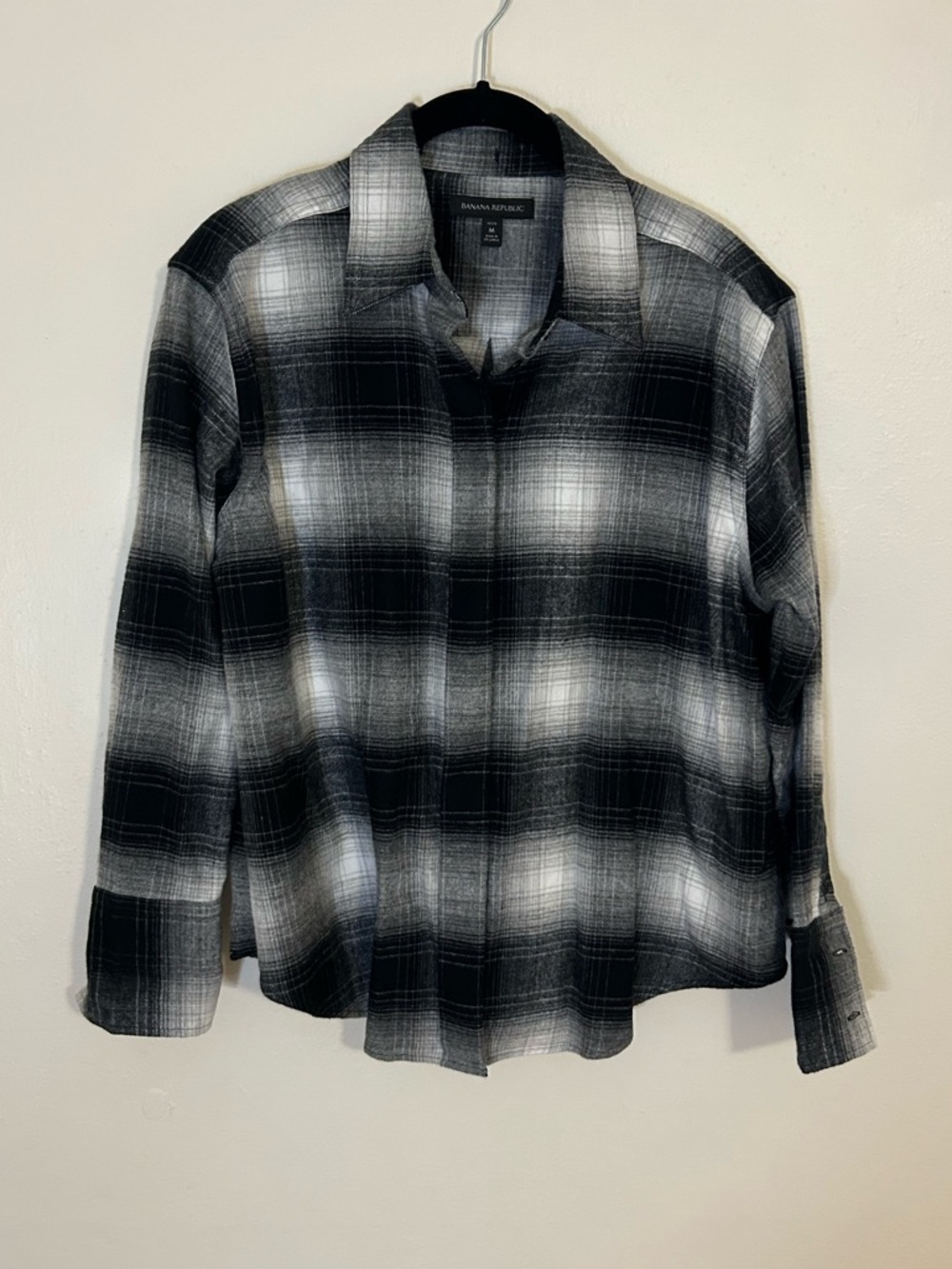 Banana Republic Gray & Black Plaid Flannel Shirt Petite